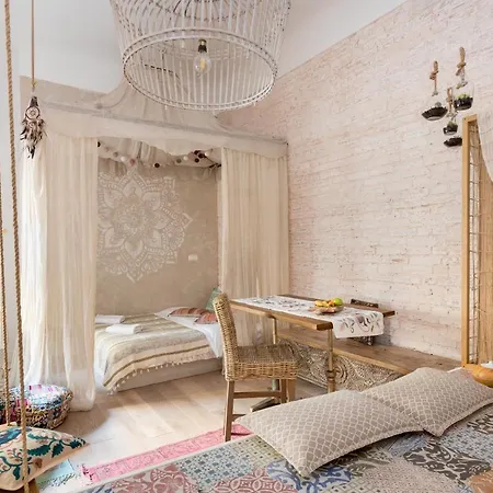 Bohemian Hideaway Apartment Warsaw